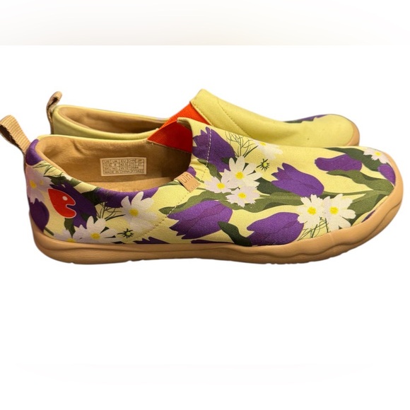 UIN Women's Art Travel Shoes slip-on loafers Purple Tulips Toledo 10.5 NWT - Picture 4 of 5